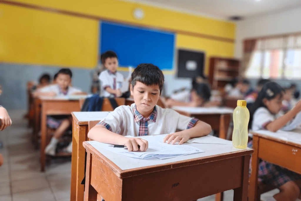 Peserta Didik Jalani Sumatif Akhir Tahun Peserta Didik Jalani Sumatif Akhir Tahun